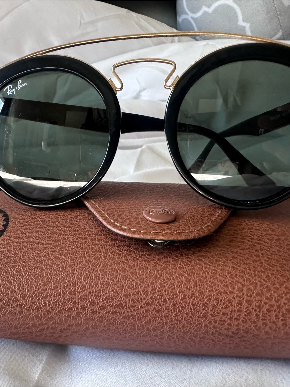Ray-Ban Black Round Sunglasses with Gold Double Bridge